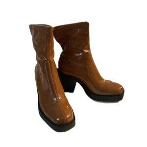 NWI-NIB Kenneth Cole Amber Block Heel Crinkled Patent Square Toe Bootie Rust-8M